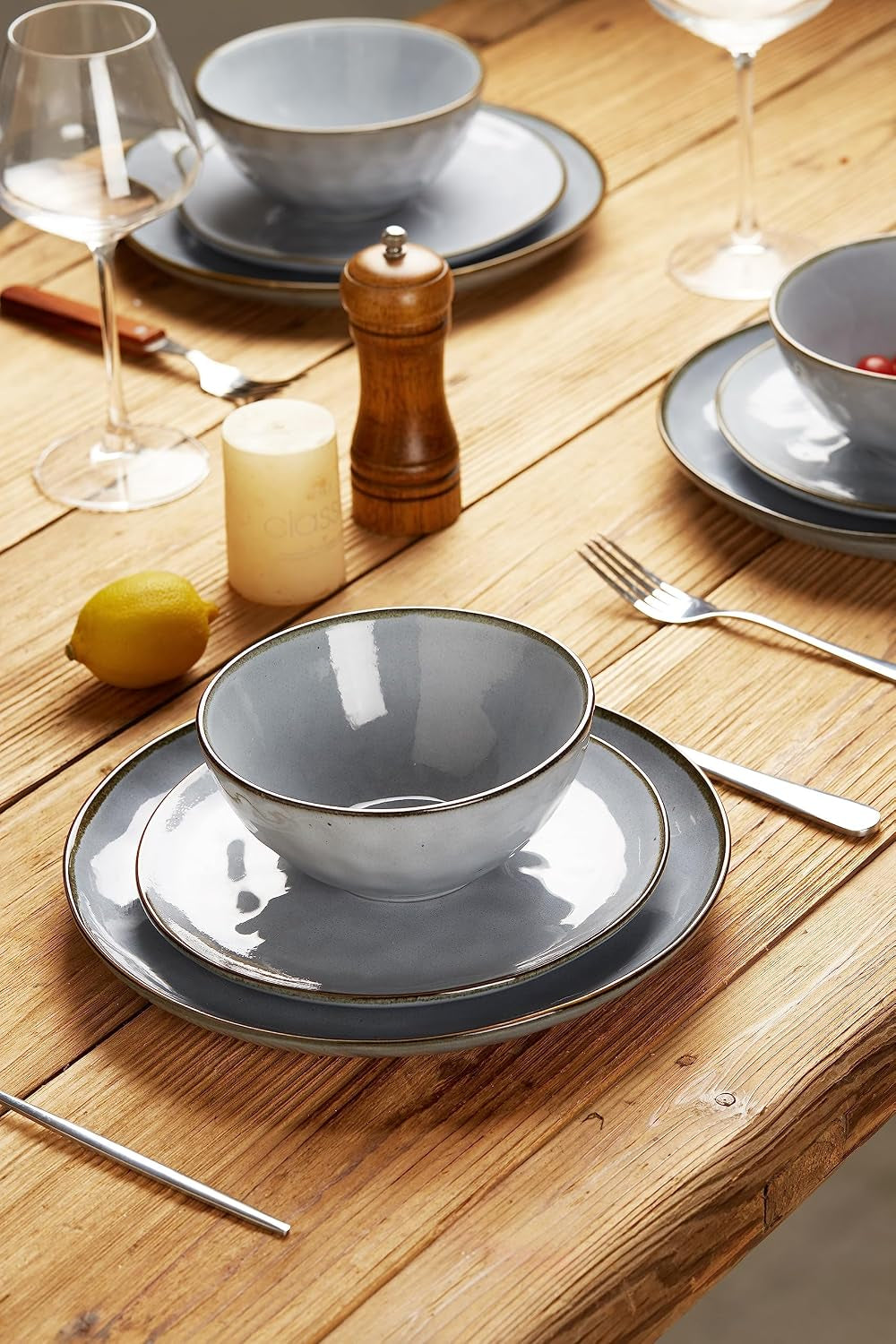 Ocean round Plates and Bowls Sets for Kitchen, 16-Piece Dinnerware Sets for 4, Mug Set for 4, Reactive Glaze, Blue