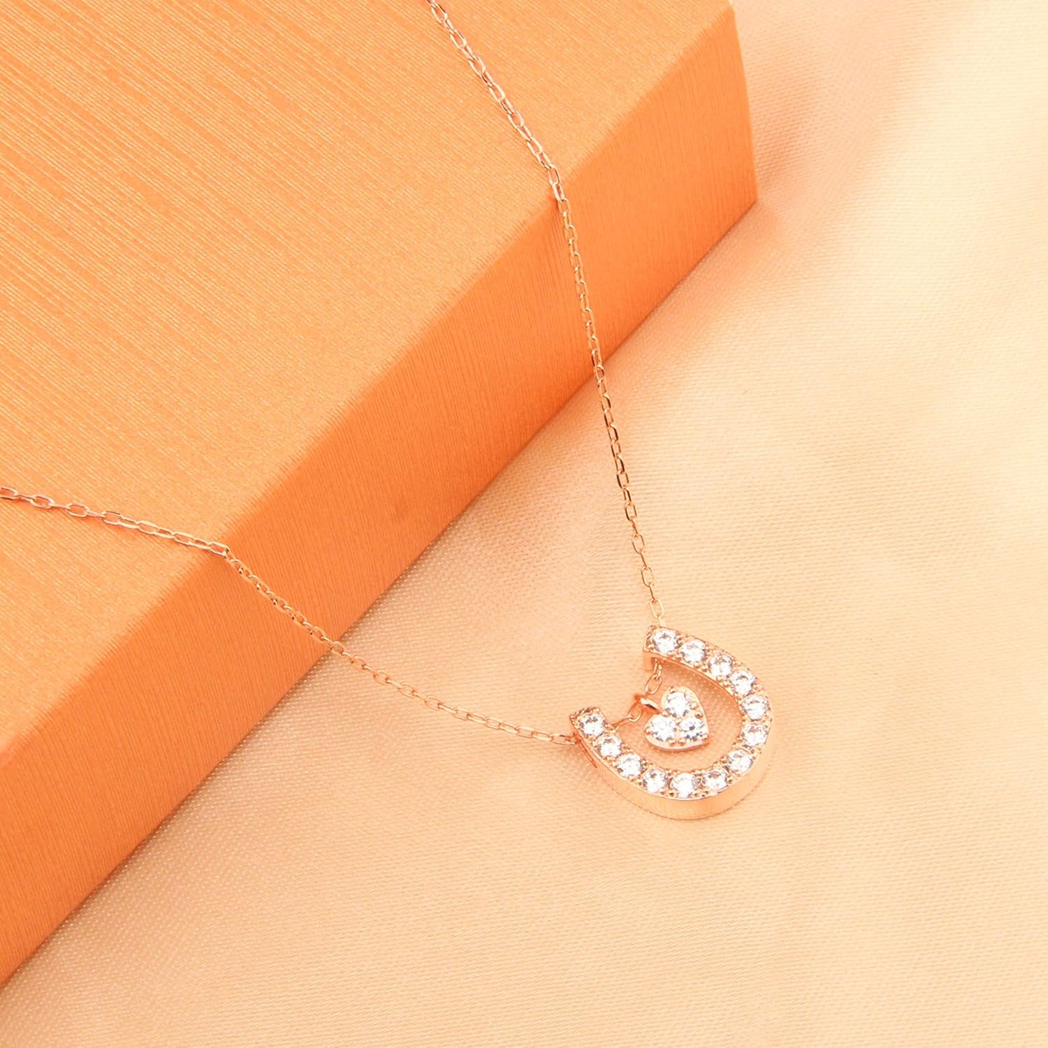 Horseshoe Charm Necklace Rose Gold Lucky Horseshoe with Love Heart Pendant Necklace Girlfriend Gift Daughter